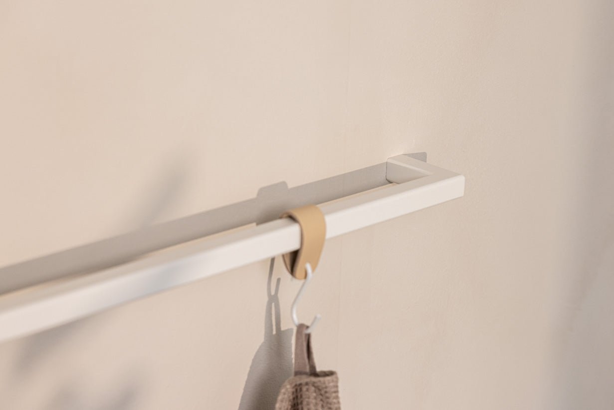 Handdoekhouder Vana – minimalistisch, rond of hoekig, drie breedtes