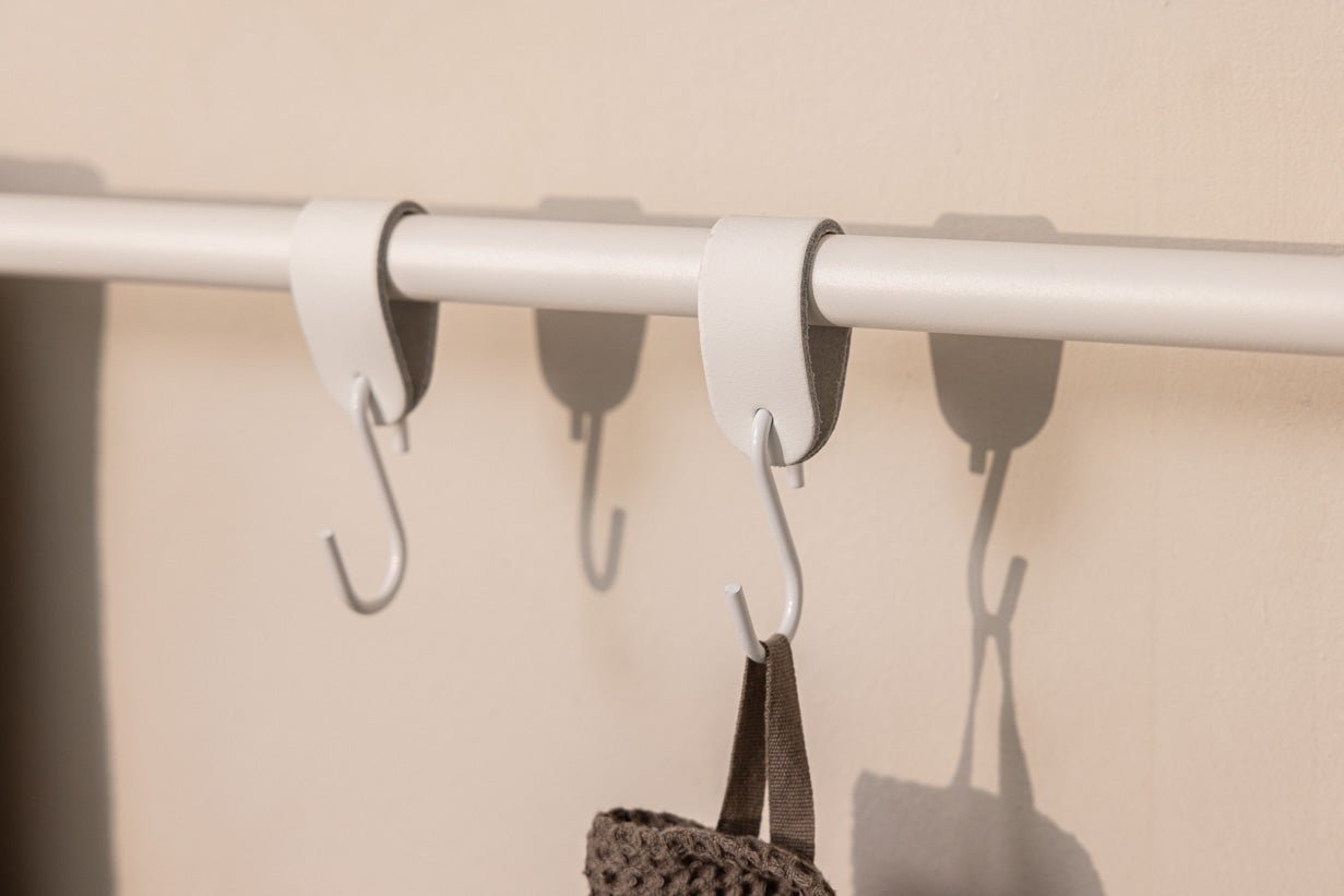 Handdoekhouder Vana – minimalistisch, rond of hoekig, drie breedtes