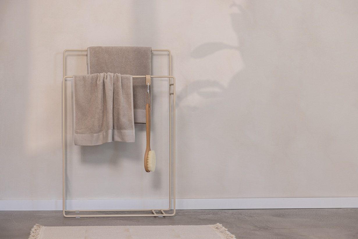 Garderobe/Handdoekhouder Delaya – Minimalistisch ontwerp van Metaal