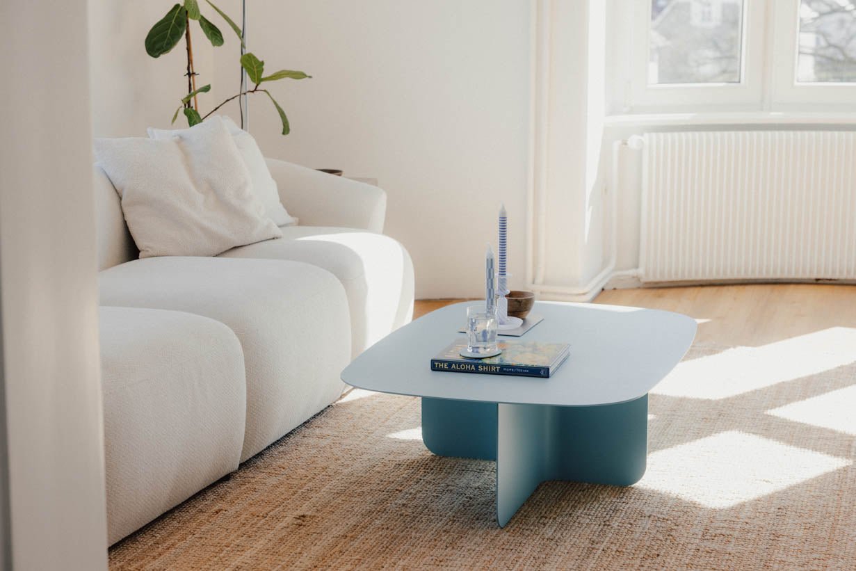 Salontafel Livia – Japandi design van gepoedercoat plaatstaal