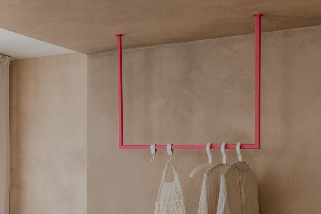 Garderobe/Kledingstang Rubi – Hangend ontwerp van staal