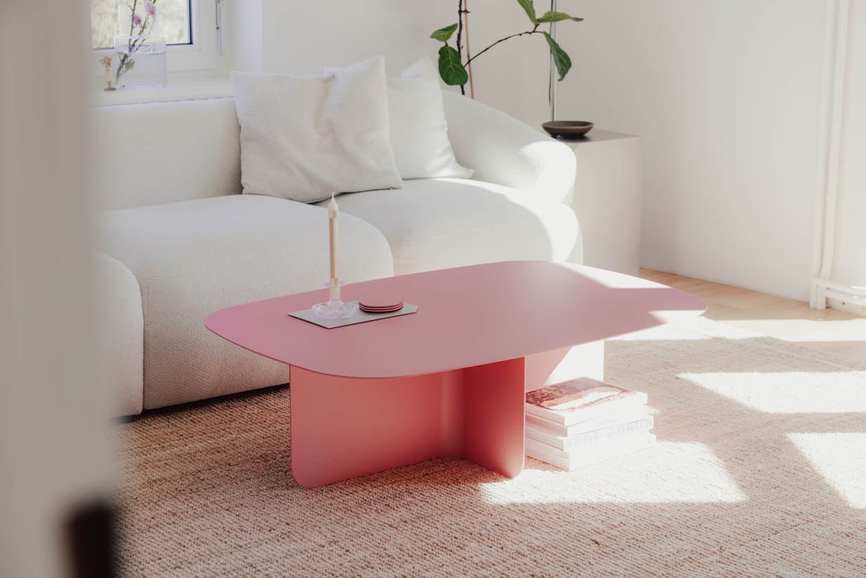 Salontafel Livia – Japandi design van gepoedercoat plaatstaal