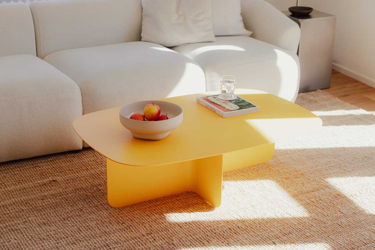 Salontafel Livia – Japandi design van gepoedercoat plaatstaal
