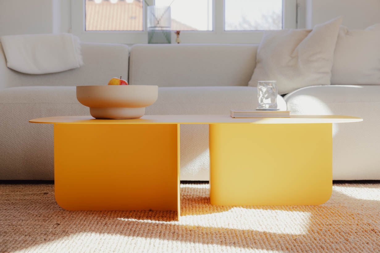 Salontafel Livia – Japandi design van gepoedercoat plaatstaal