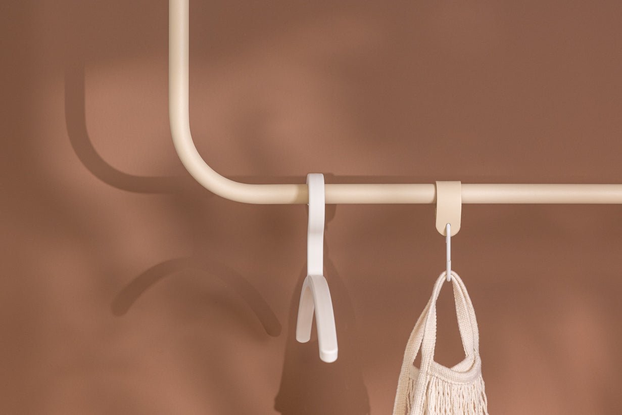 Garderobe/Kledingstang Enio – Afgerond ontwerp met plafondmontage