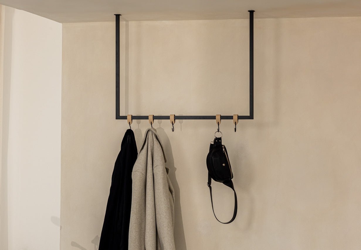 Garderobe/Kledingstang Rubi – Hangend ontwerp van staal