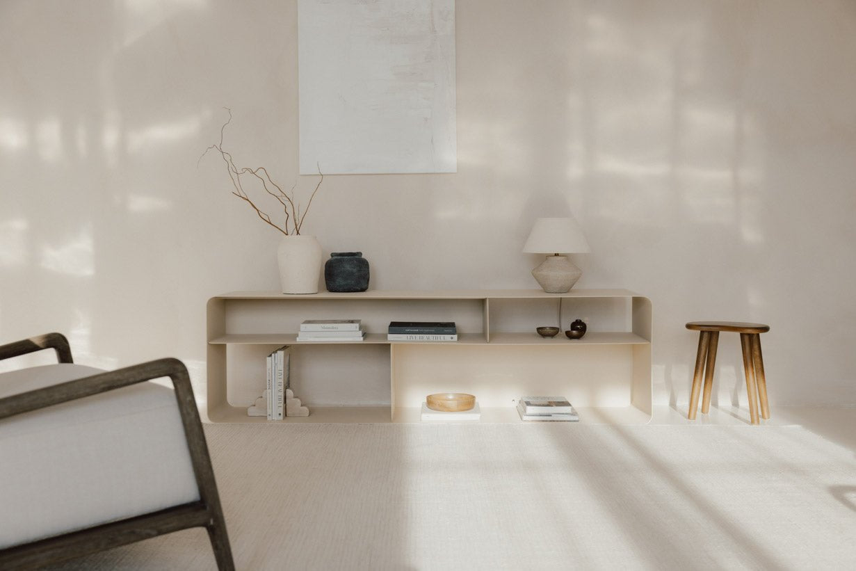 Lowboard Tavir – gepoedercoat staal in retro-look