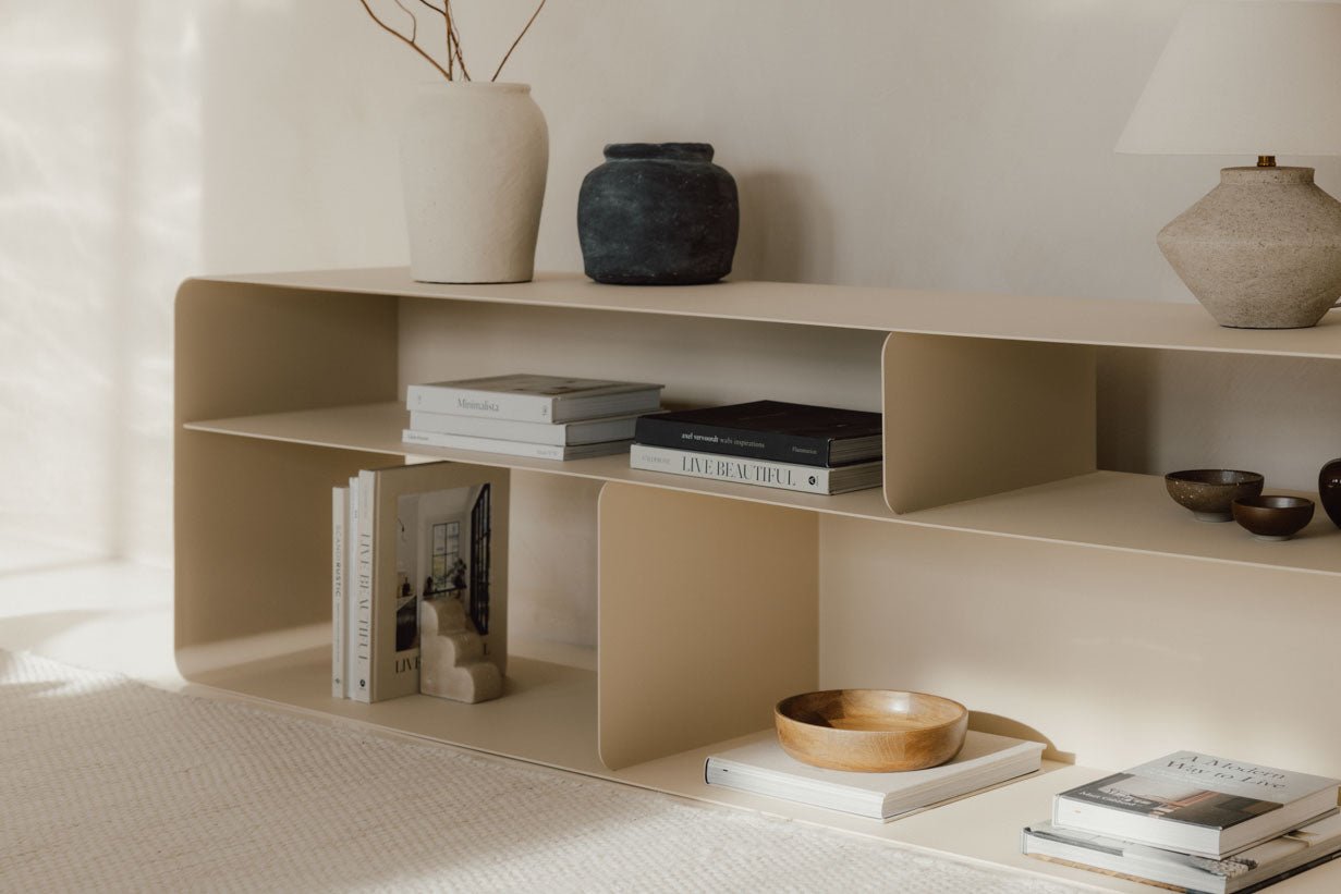 Lowboard Tavir – gepoedercoat staal in retro-look