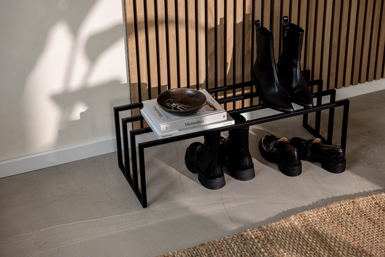 Schoenenrek Bovi – Industrieel ontwerp in Zwart, Cashew of Wit