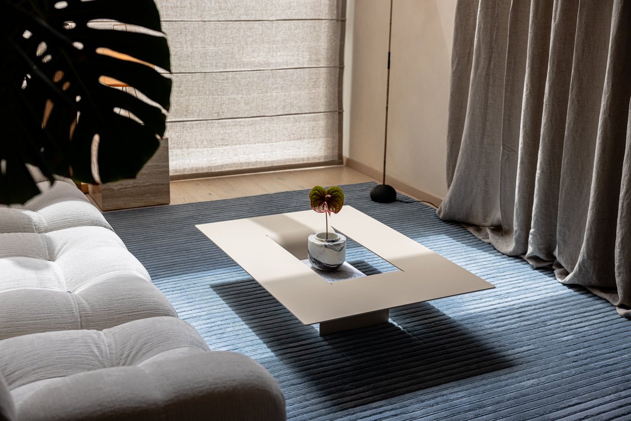 Salontafel Cut – Minimalistisch stalen ontwerp met creatieve opening