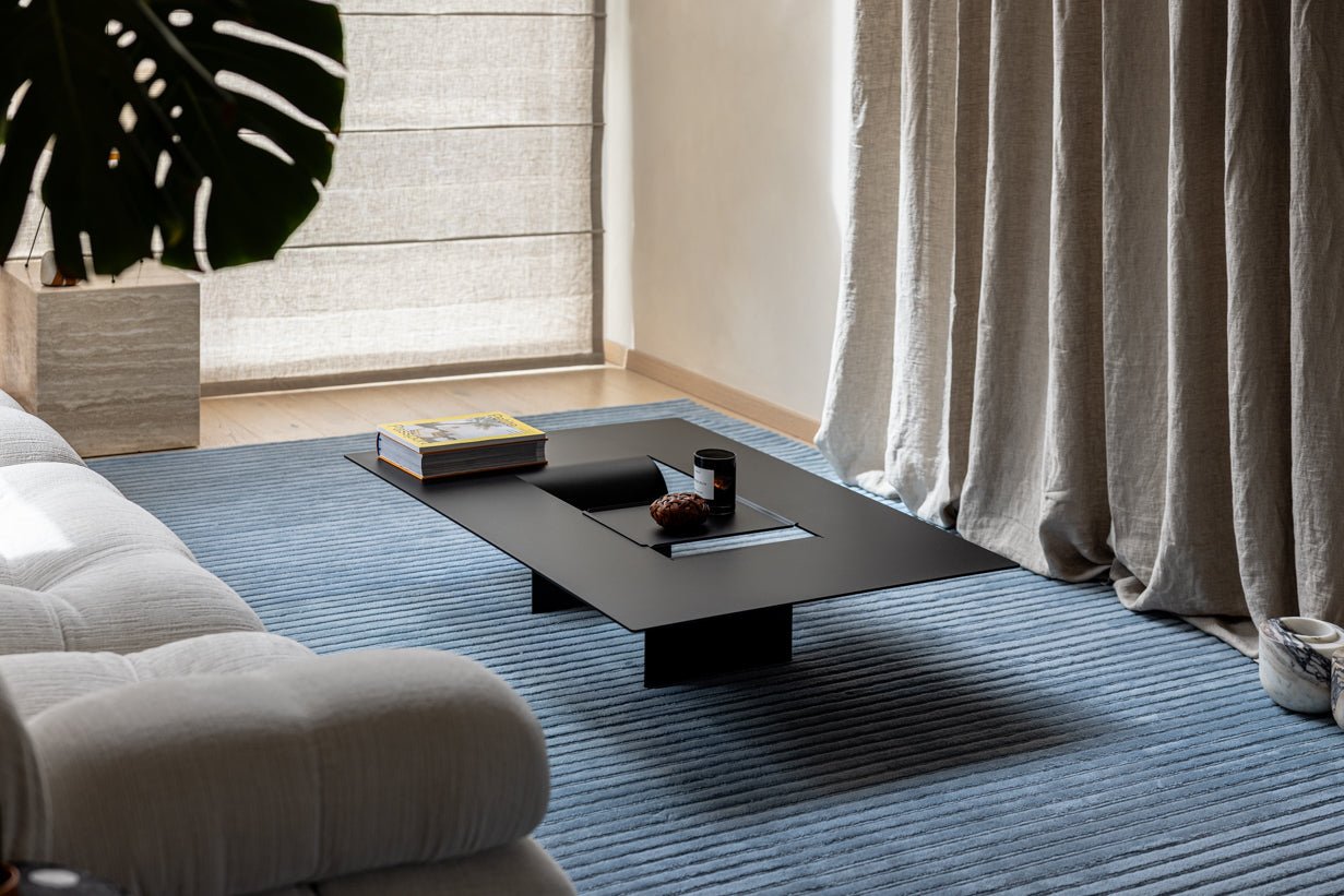 Salontafel Cut – Minimalistisch stalen ontwerp met creatieve opening