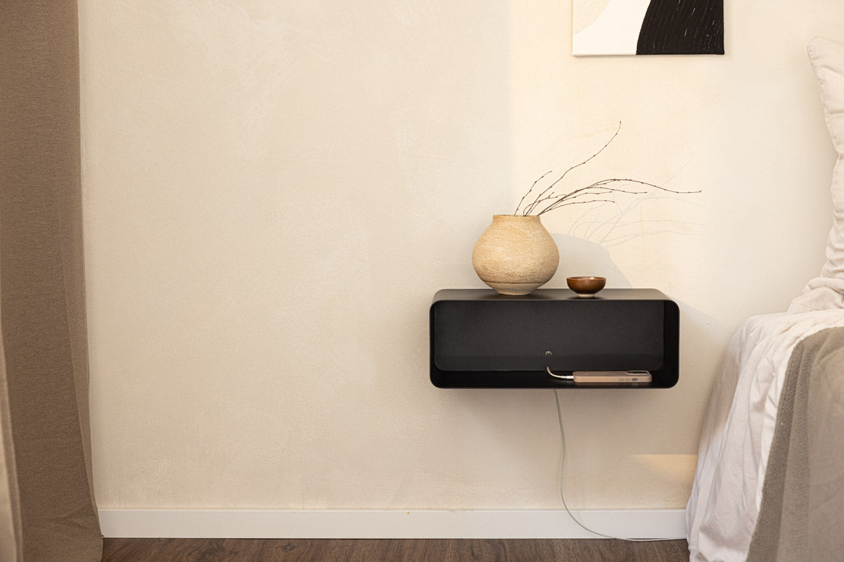 Nachtkastje Nelio – Hangend ontwerp met kabeldoorvoer