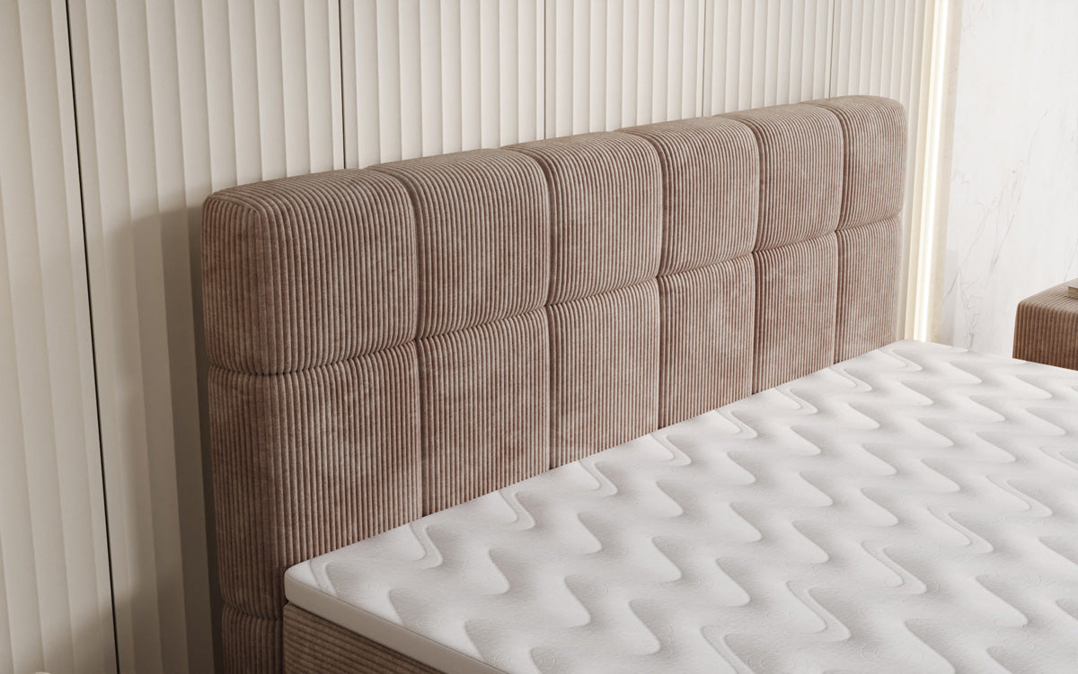 Boxspringbed Vera in Ribstof met hoge poten