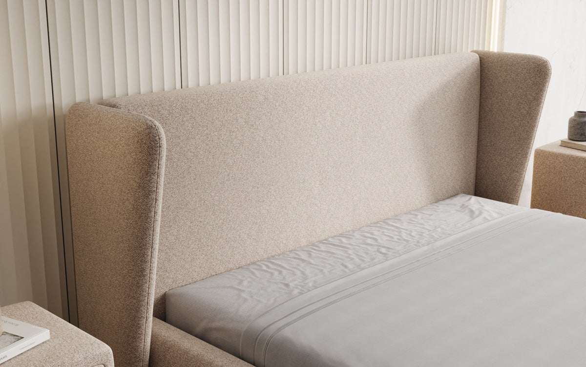 Designer gestoffeerd bed Rosalie in structuurstof met opbergruimte
