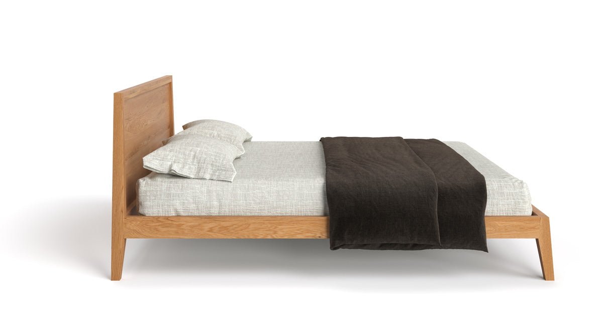 Designer houten bed Kaja van massief eikenhout