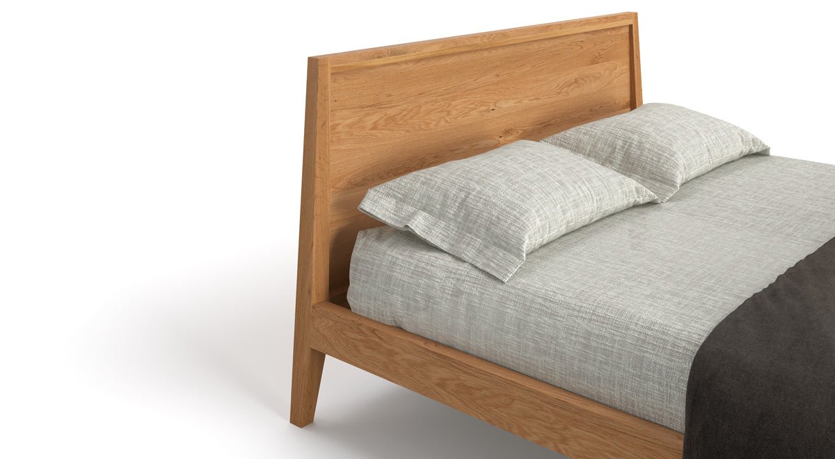 Designer houten bed Kaja van massief eikenhout