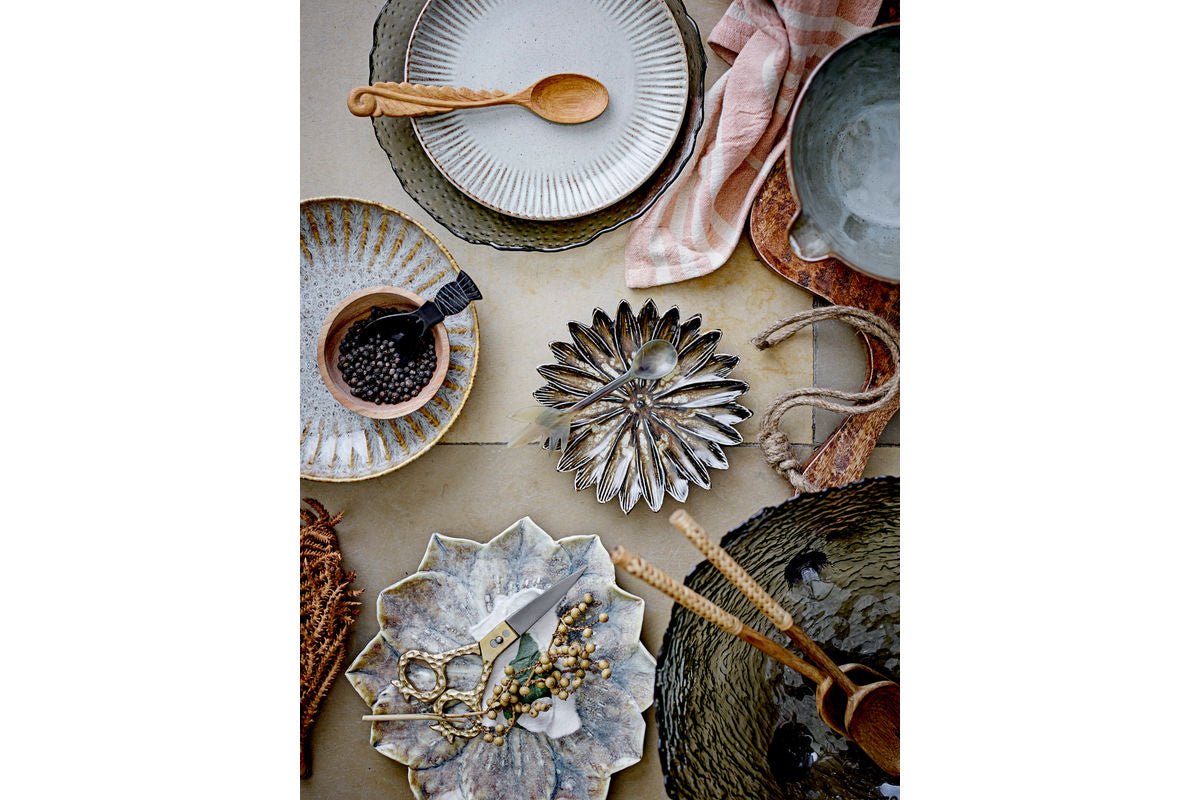 Teller Salia – gemaakt van steengoed