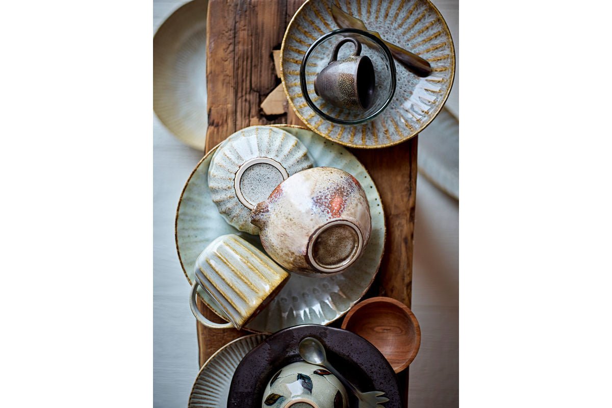 Teller Carméa – gemaakt van steengoed