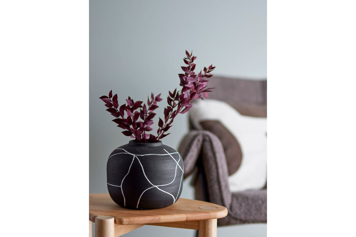 Decoratieve vaas „Virela“ – Zwarte terracotta