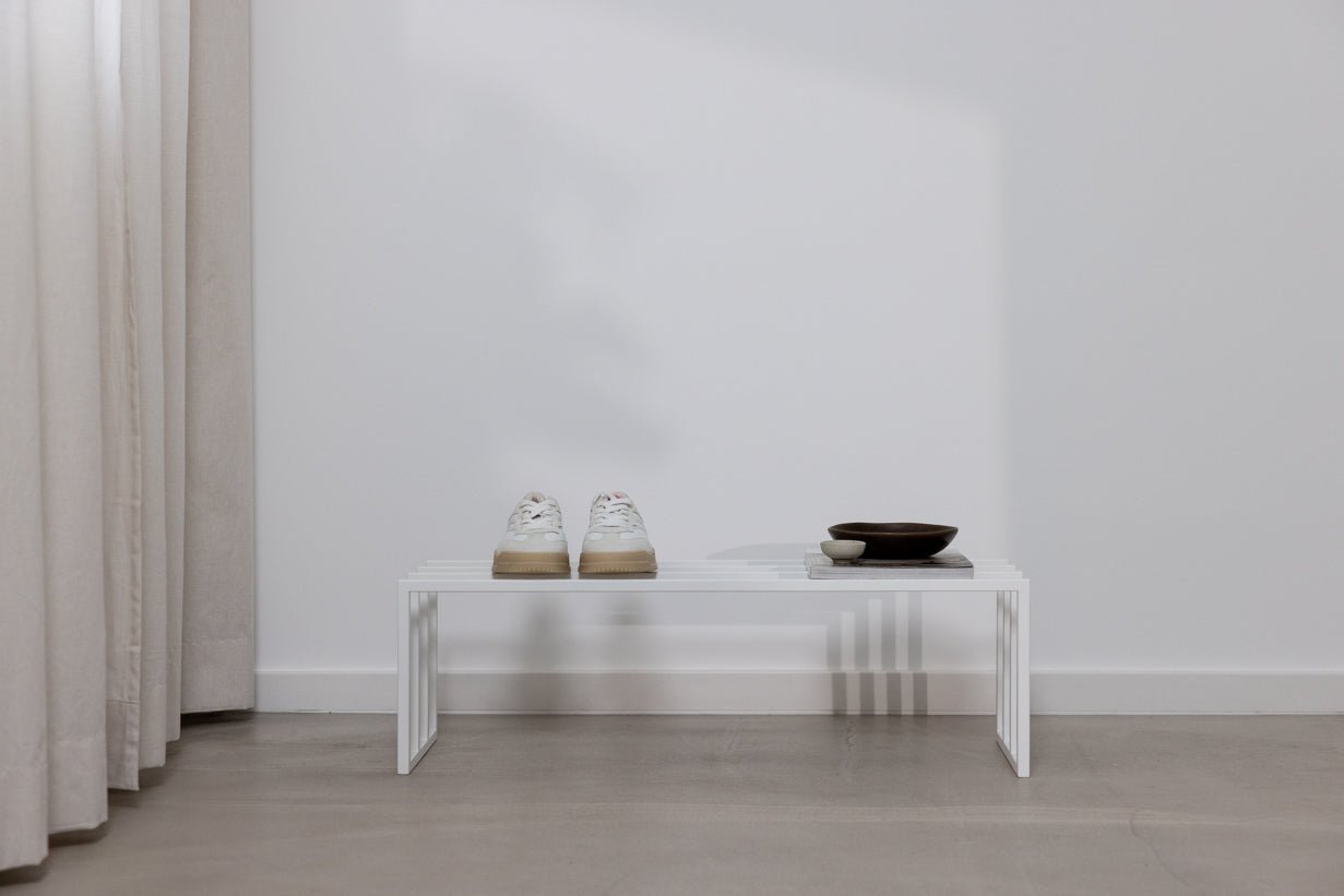 Schoenenrek Bovi – Industrieel ontwerp in Zwart, Cashew of Wit