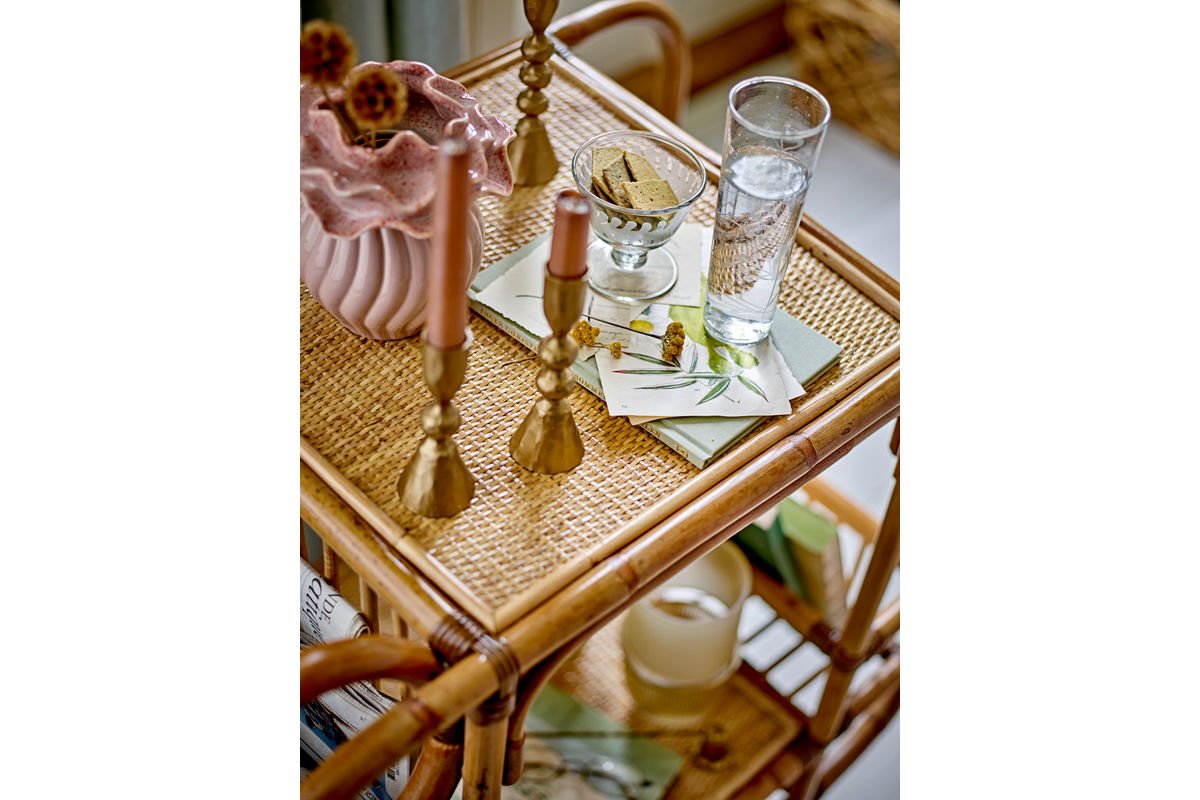 Vaas „Rosélia“ – Roze gekleide steengoed