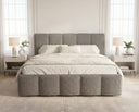 Designer Polsterbett Elva in Bouclé – Taupe