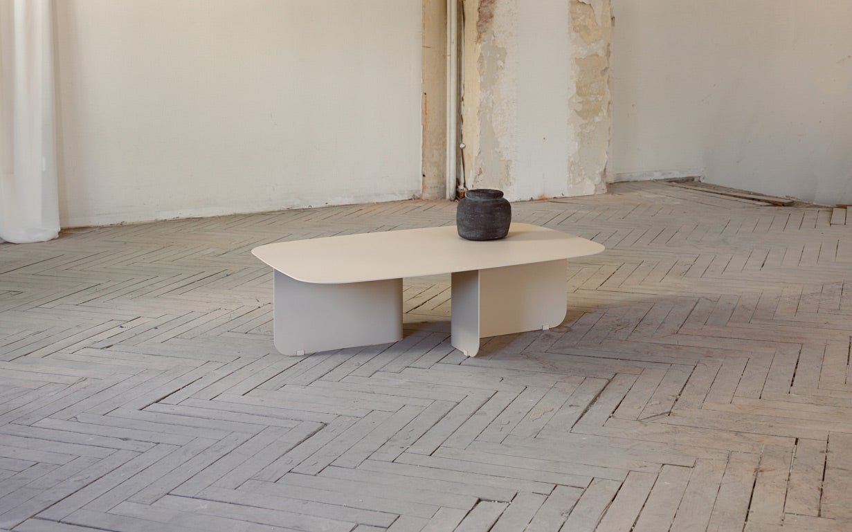 Salontafel Livia – Japandi design van gepoedercoat plaatstaal
