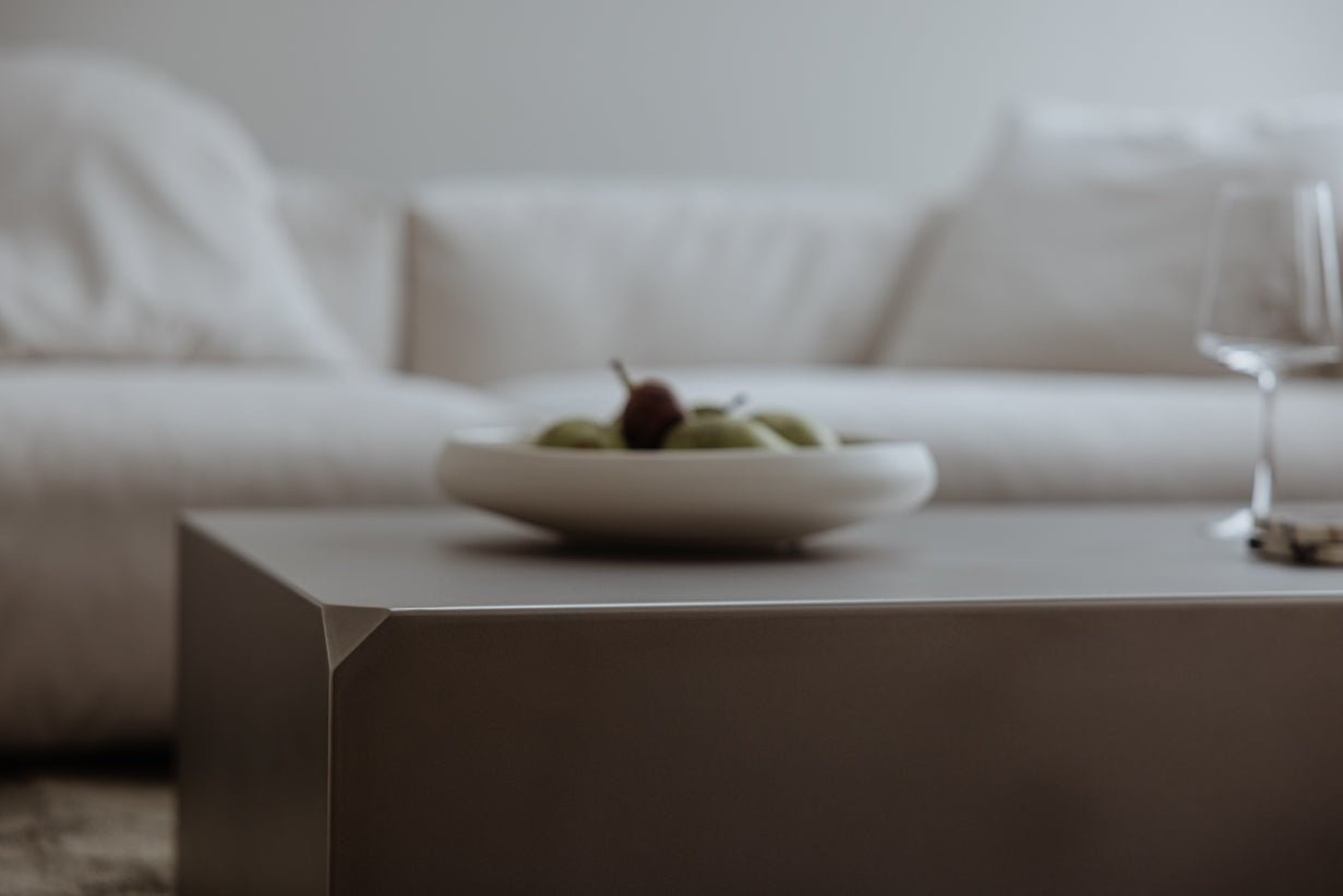 Salontafel RAW-C – roestvrij staal met zijde-matte afwerking