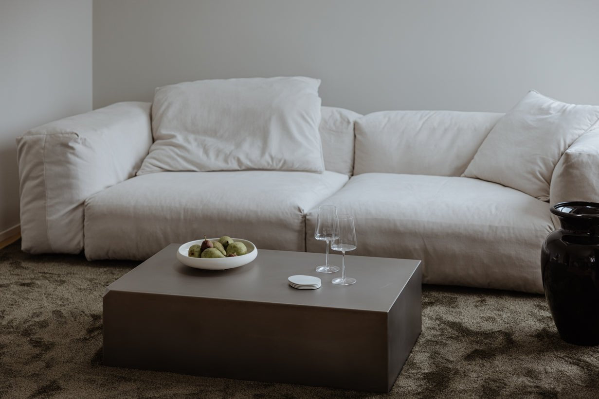 Salontafel RAW-C – roestvrij staal met zijde-matte afwerking