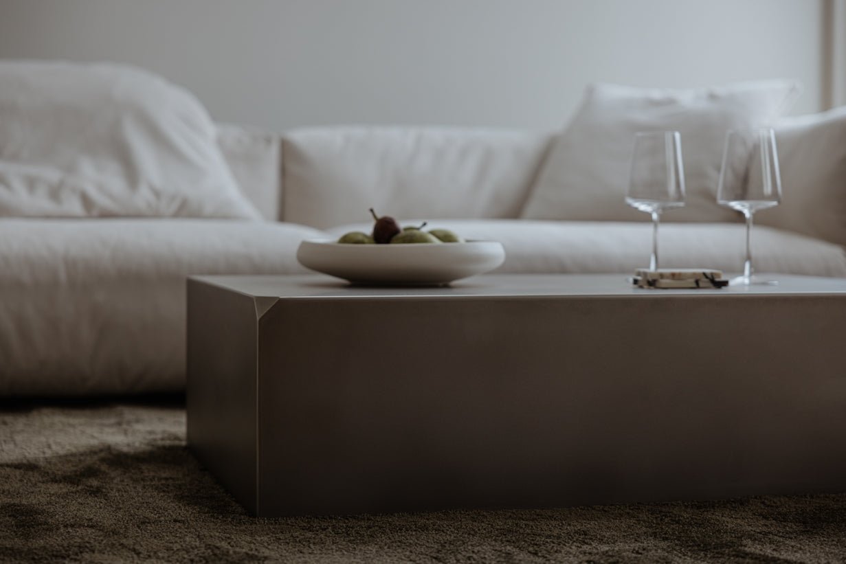 Salontafel RAW-C – roestvrij staal met zijde-matte afwerking