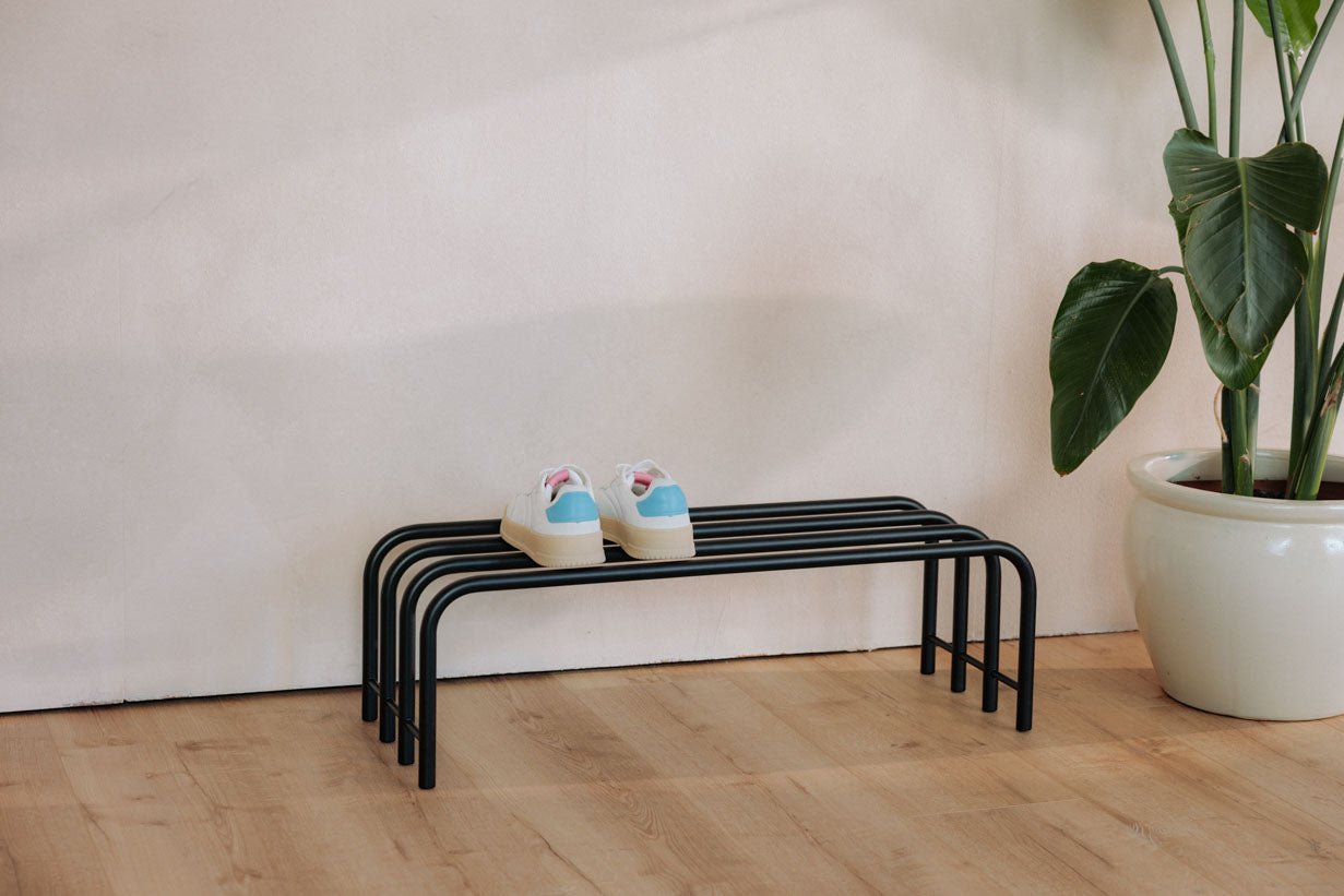 Schoenenrek Camo – RVS Design in Zwart, Cashew of Wit