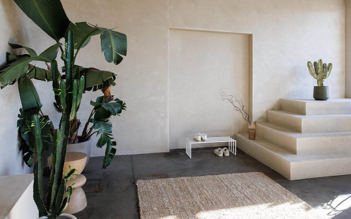 Schoenenrek Bovi – Industrieel ontwerp in Zwart, Cashew of Wit