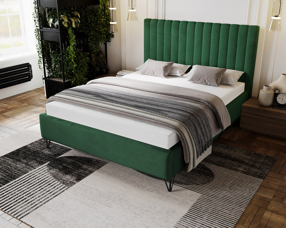 Designer gestoffeerd bed Veleria in fluweel zonder opbergruimte